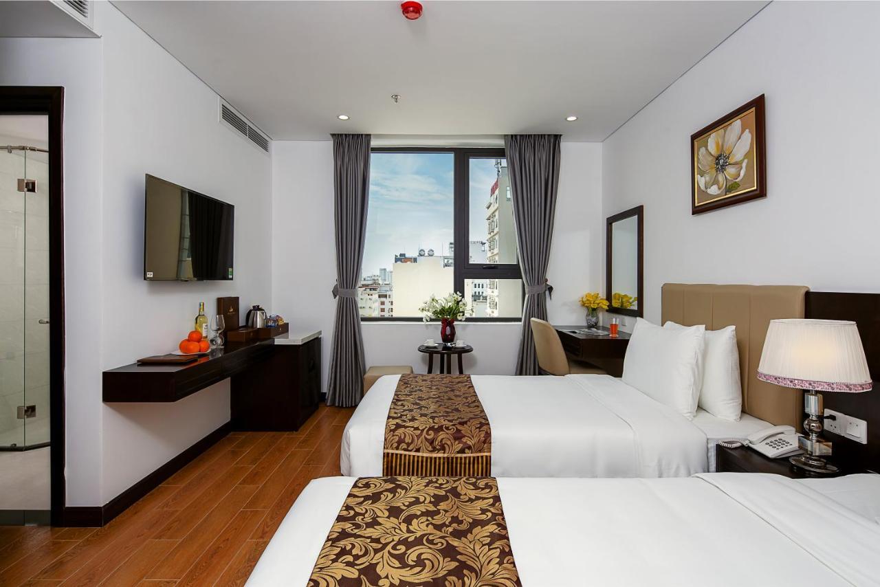 Golden Line Hotel Danang Zewnętrze zdjęcie