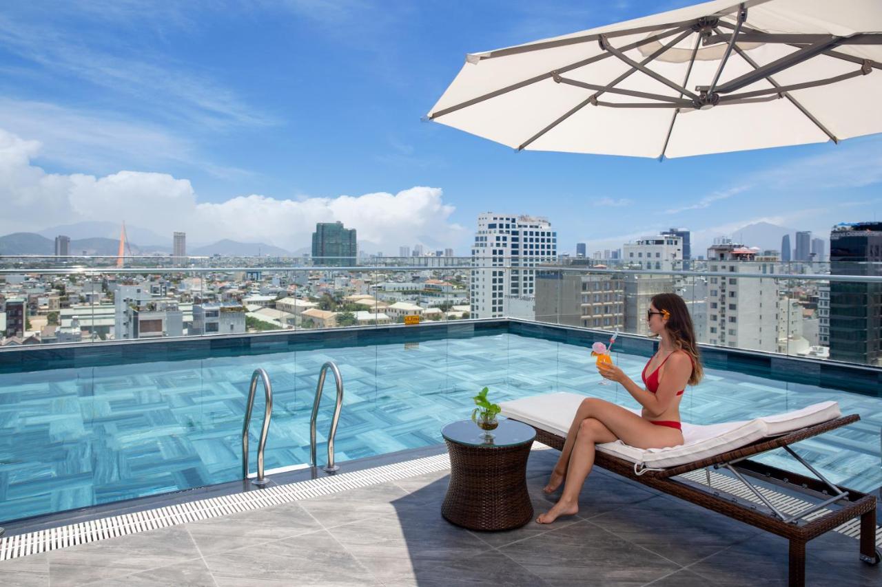 Golden Line Hotel Danang Zewnętrze zdjęcie