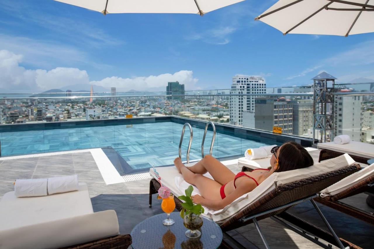 Golden Line Hotel Danang Zewnętrze zdjęcie