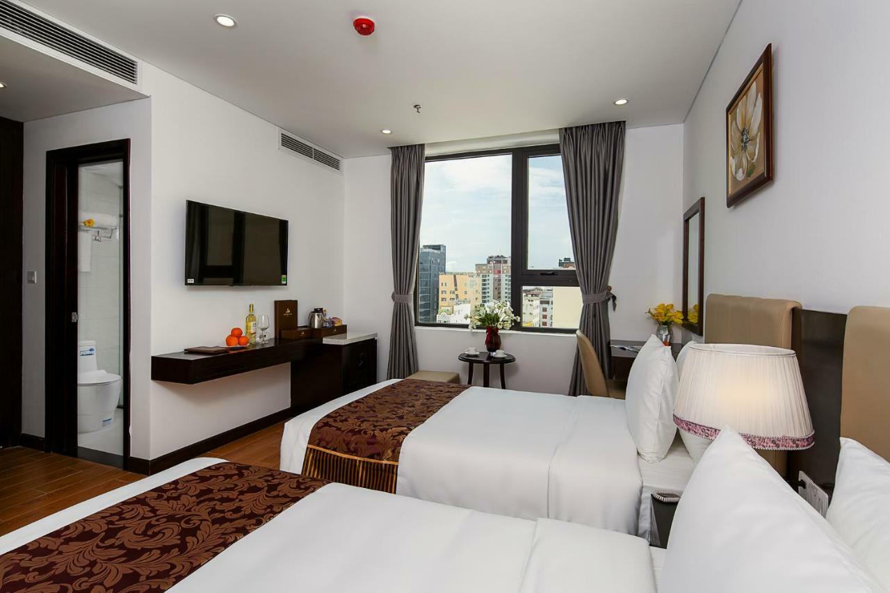 Golden Line Hotel Danang Zewnętrze zdjęcie