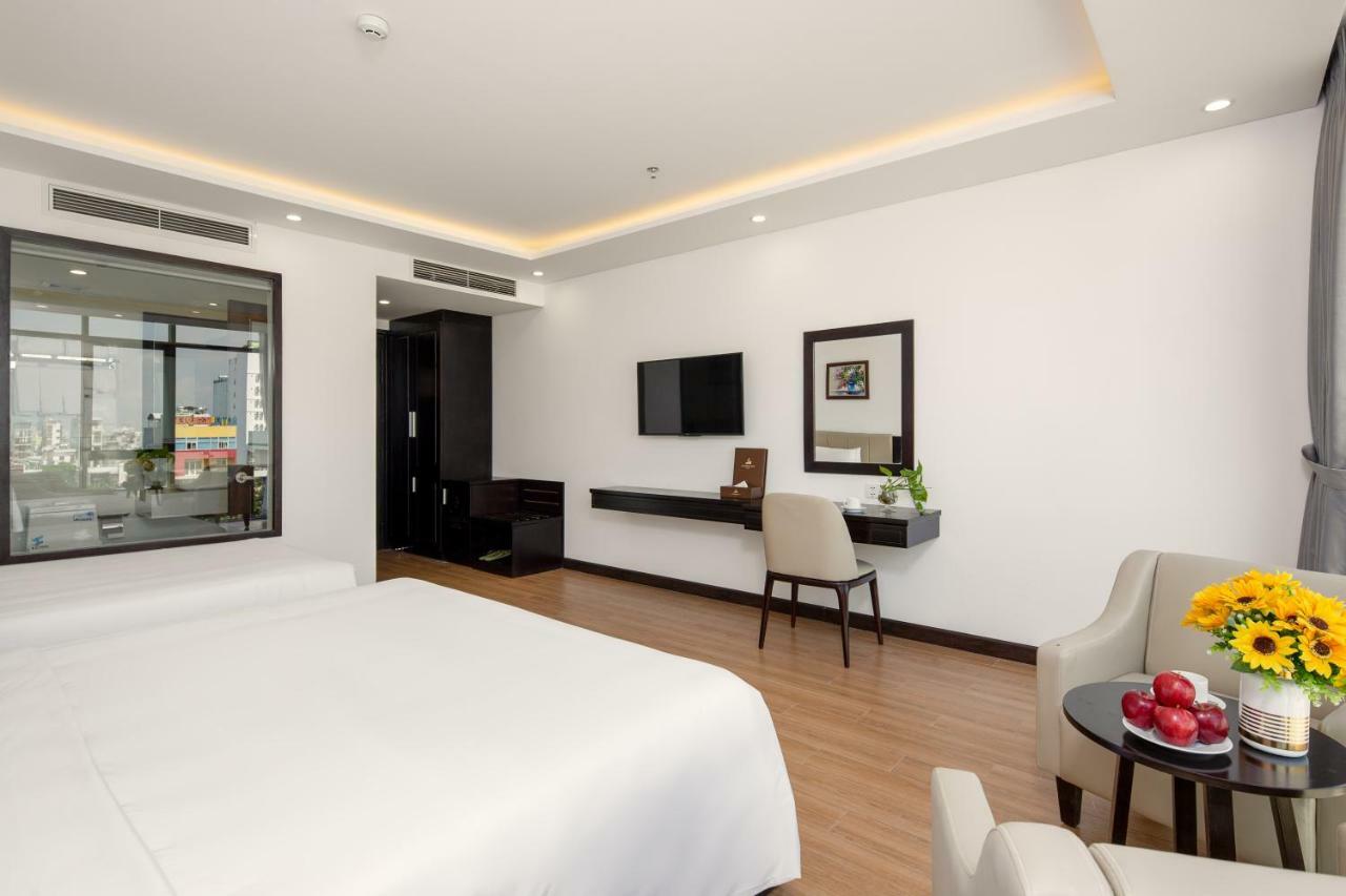Golden Line Hotel Danang Zewnętrze zdjęcie