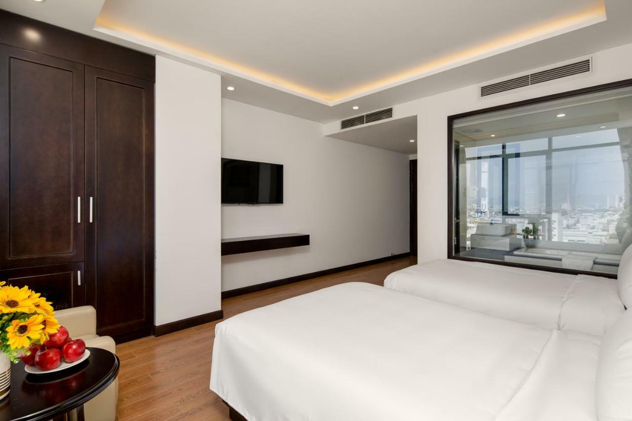 Golden Line Hotel Danang Zewnętrze zdjęcie