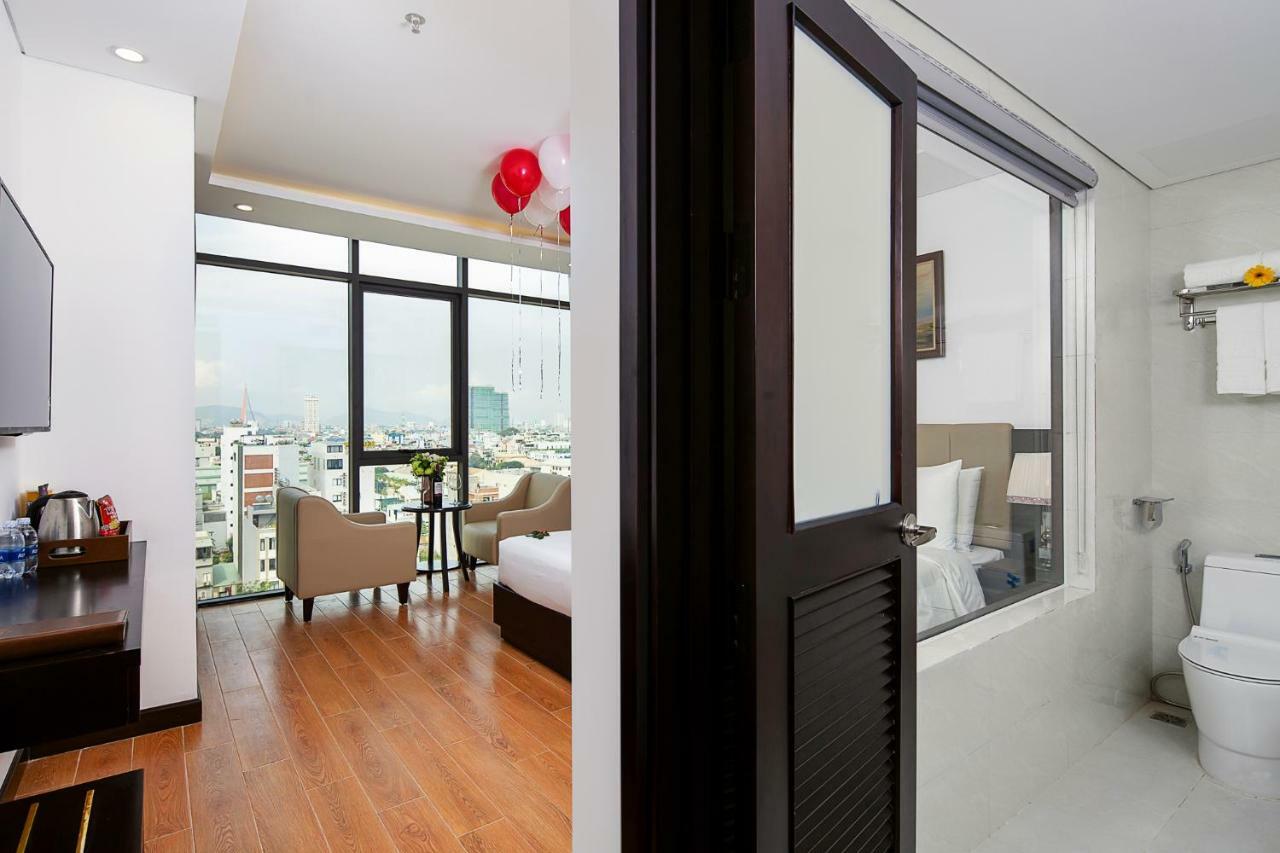 Golden Line Hotel Danang Zewnętrze zdjęcie